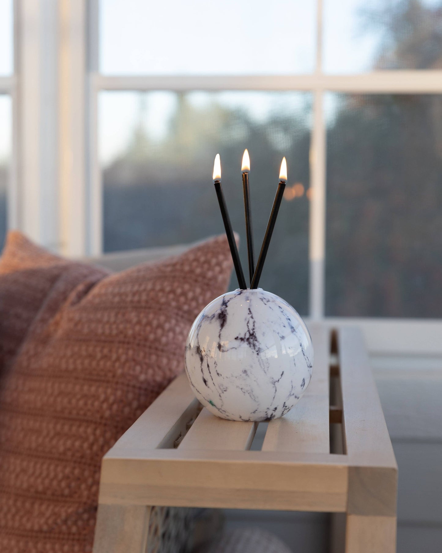 Everlasting Candle - Neva Vase White Marble