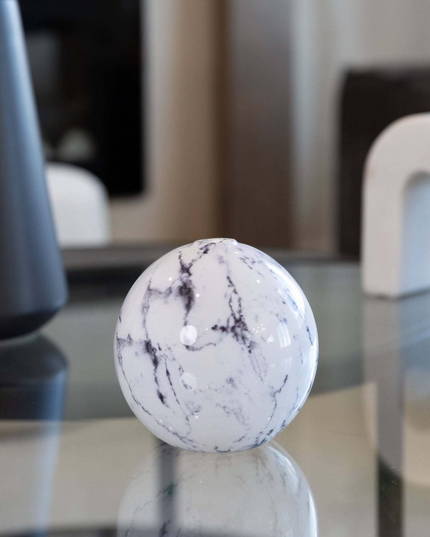 Everlasting Candle - Neva Vase White Marble