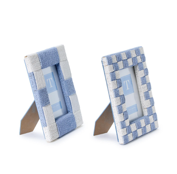 Hand-Woven Checkered Blue and White Pattern Photo Frame
