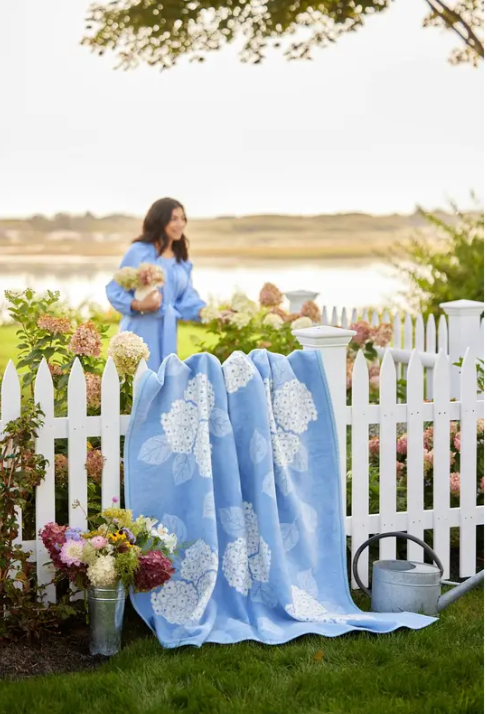 Hydrangeas Bluebell Blanket