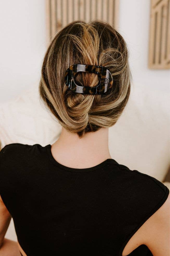 Tortoise Small Round Flat Hair Clip