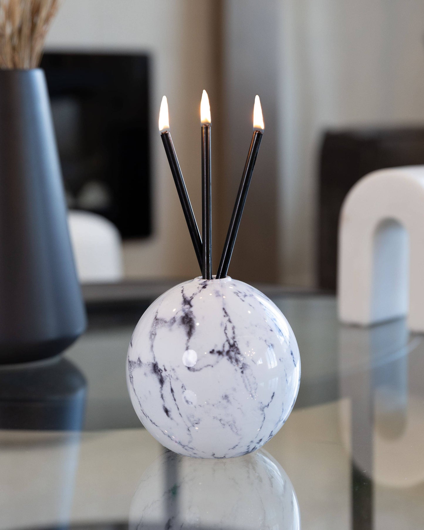 Everlasting Candle - Neva Vase White Marble