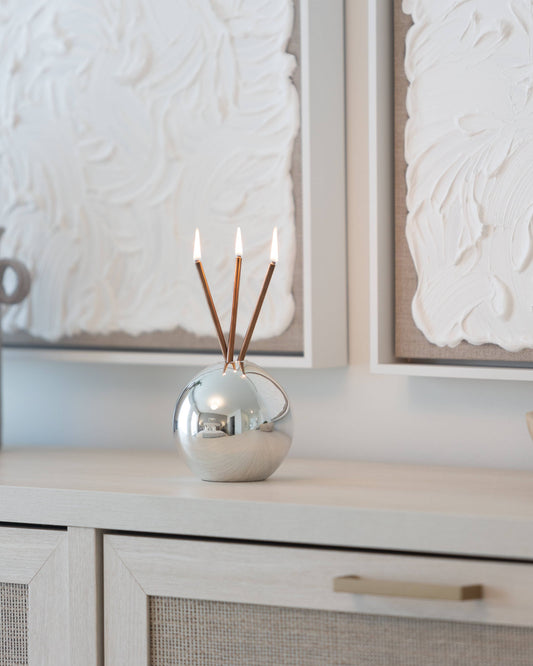 Everlasting Candle  - Neva Vase Silver Metallic