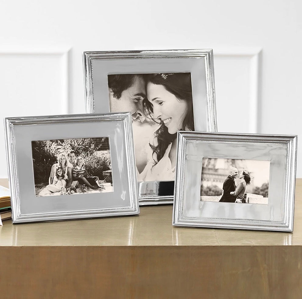 Classic 8x10 Silver Frame