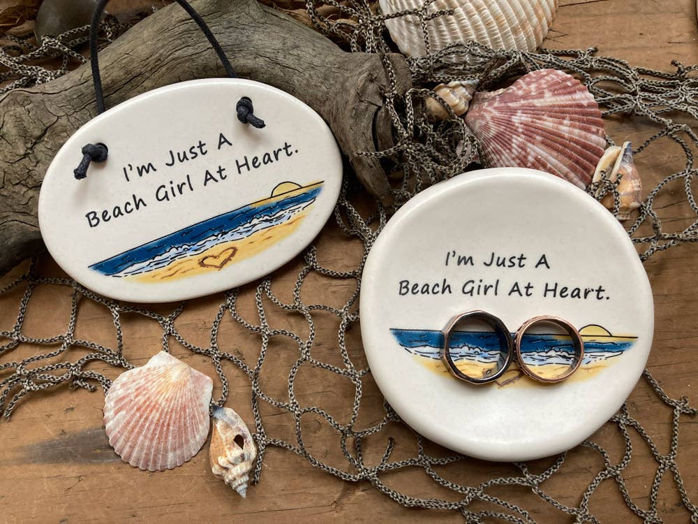 Beach Gril at Heart Round Dish
