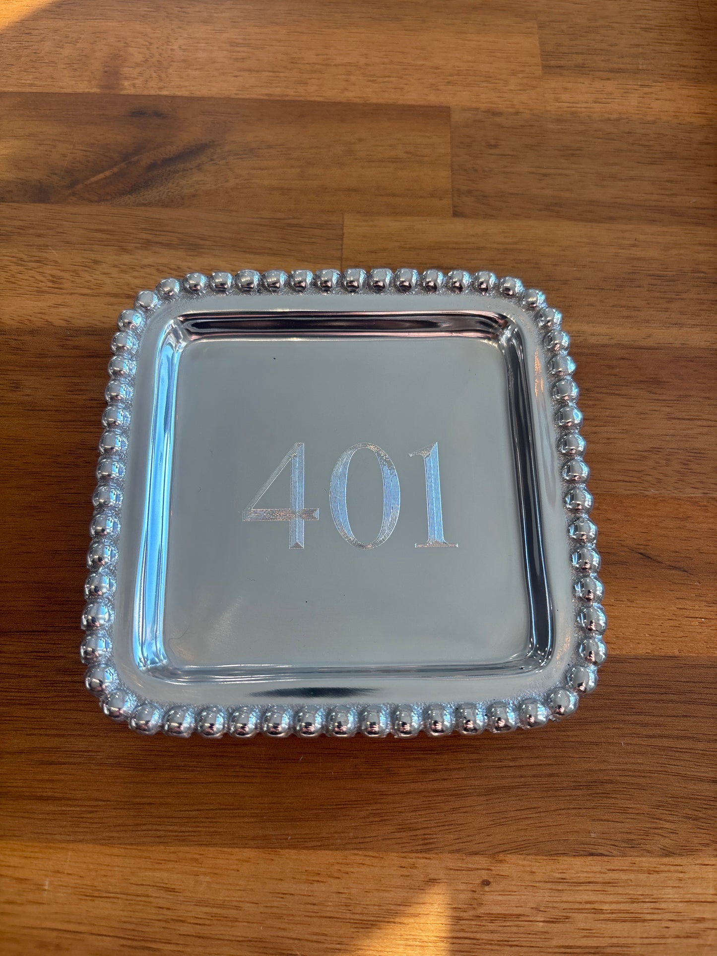 401 Engraved Beaded Tray - Rhode Island