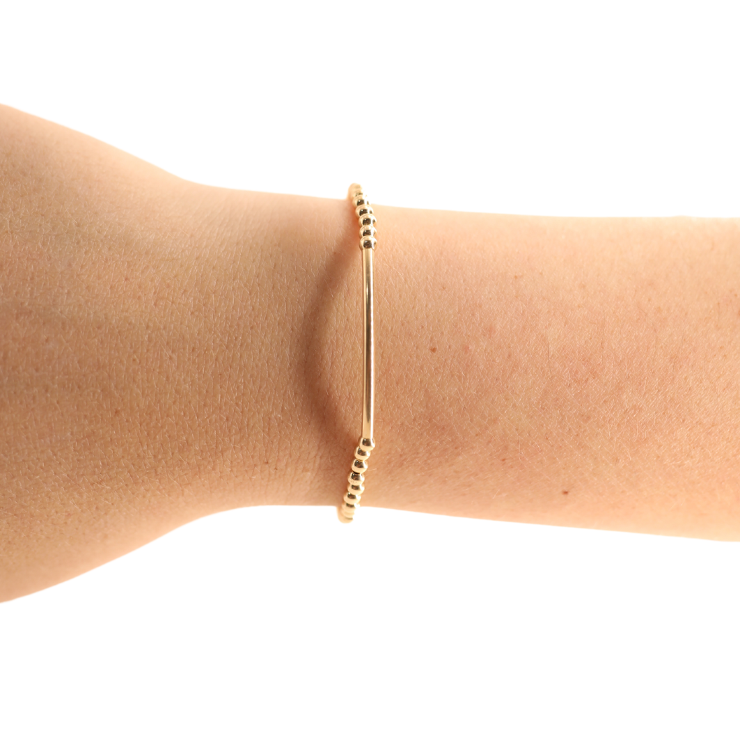 Bar Bracelet in Gold