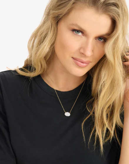 Hello Gorgeous! Necklace Gold