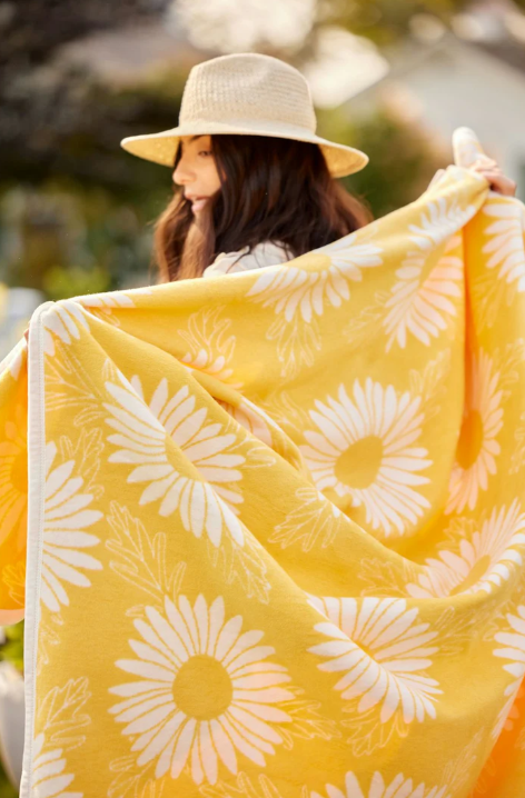 Daisies Original Blanket