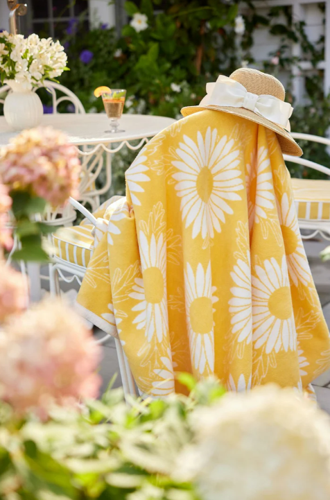 Daisies Original Blanket