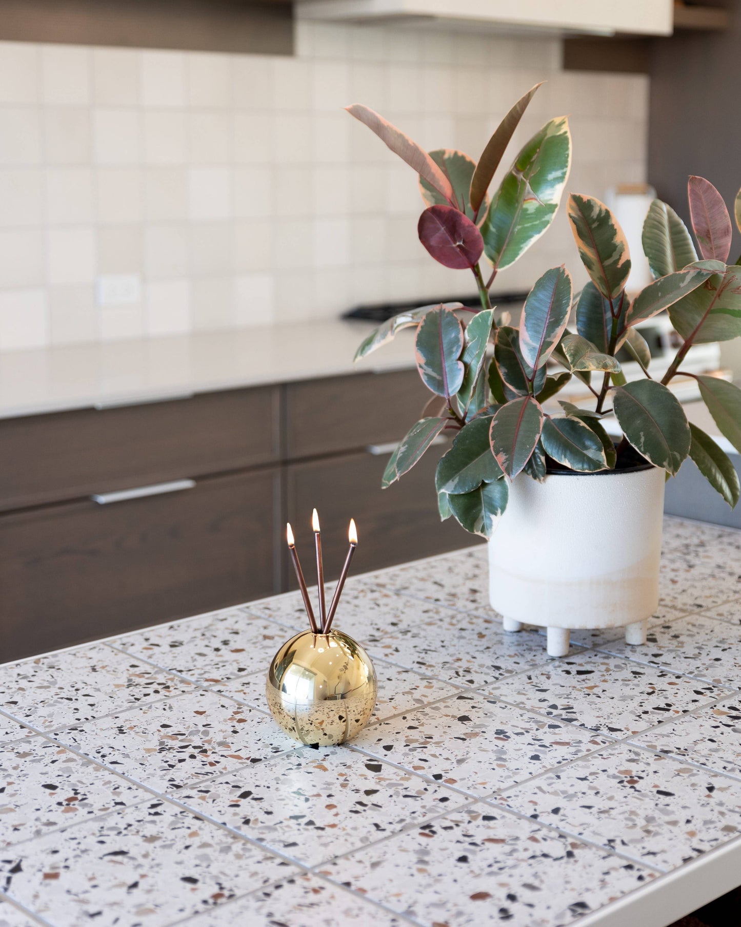 Everlasting Candle  - Neva Vase Metallic Gold