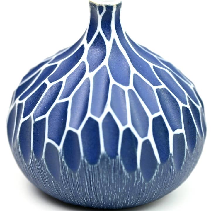Porcelain Bud Vase Congo Tiny (Small) - Blue with White Honeycomb Pattern